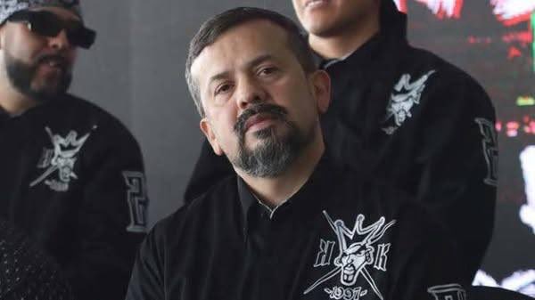 #musica 

CRUZ MARTÍNEZ, DECLARADO PRÓFUGO TRAS SER ACUSADO DE INTENTO DE FEMINICIDIO CONTRA ALICIA VILLARREAL

#AliciaVillarreal #CruzMartínez #MúsicaRegionalMexicana