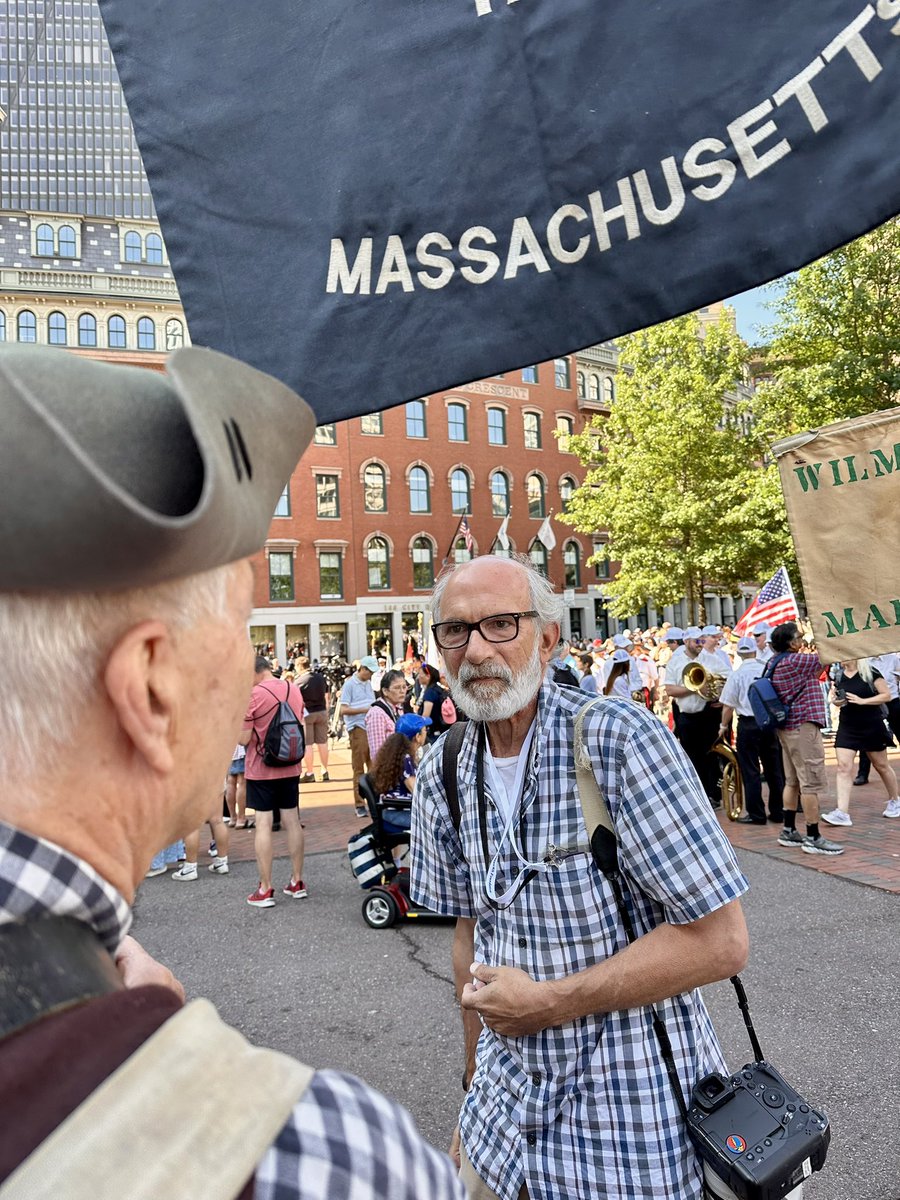 Mary Elaine Leach (@maryleachtweets) on Twitter photo Does anyone know who this Boston Globe photographer is? I want to give him this photo from this am. He used to work for the <a href="/washingtonpost/">The Washington Post</a>. <a href="/Robert_Mills/">Robert Mills</a> <a href="/jerrymberger/">jerrymberger</a> Does anyone know who this Boston Globe photographer is? I want to give him this photo from this am. He used to work for the <a href="/washingtonpost/">The Washington Post</a>. <a href="/Robert_Mills/">Robert Mills</a> <a href="/jerrymberger/">jerrymberger</a>