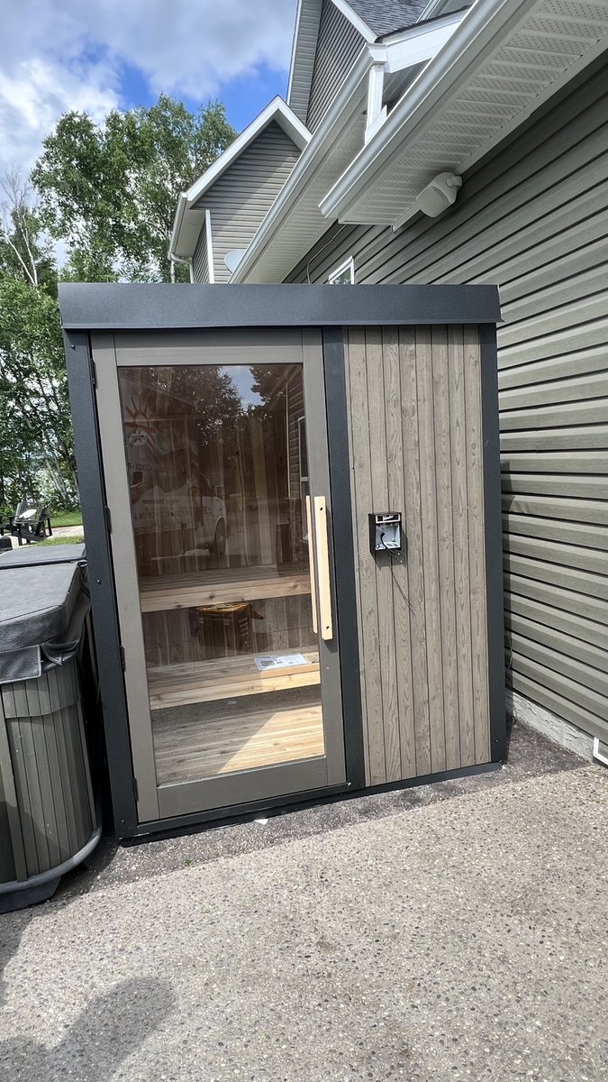 solarahottubs's tweet image. 🌟Luxury Delivered!🌟 Check out the Kozicky family's Visscher Luxe Lin Sauna! 100% Western Red Cedar, 9 kW heater, 90°C! Visit Solara Hot Tubs! #SolaraHotTubs #Visscher #SaunaLife #OutdoorLiving #SolaraFamily