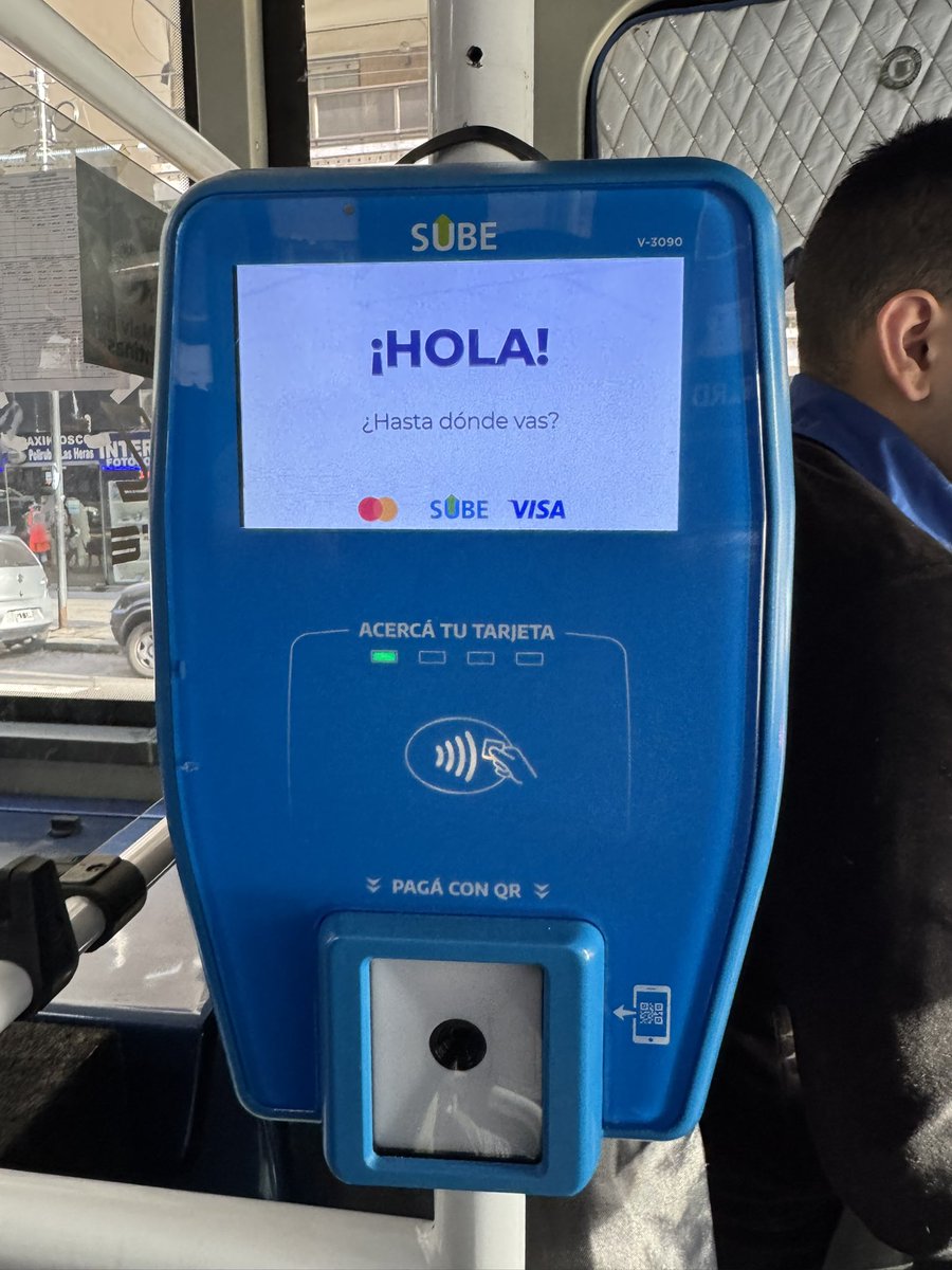 hiperfalcon's tweet photo. Cuánta plata pero sobre cuánto tiempo perdimos estos años porque el Estado se negaba a aceptar en el transporte público cualquier cosa que no fuera su monopólica SUBE. He aquí otro problema de la vida cotidiana que ya no existe. Hay cosas mínimas que mejoran todos los días. https://t.co/ml7ihjjcxM