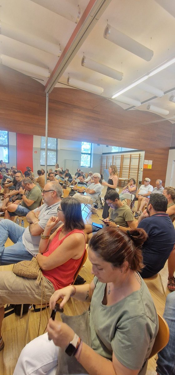 Iniciem el primer Consell de la UI VORMAROS, amb la lectura del poema “Grita Gaza” escrit per una mataronina que denuncia el genocidi a Gaza. Perquè no callarem davant dels genocidis, #FreePalestine.
Treballem per enfortir la nostra UI i continuar sent la primera força sindical.