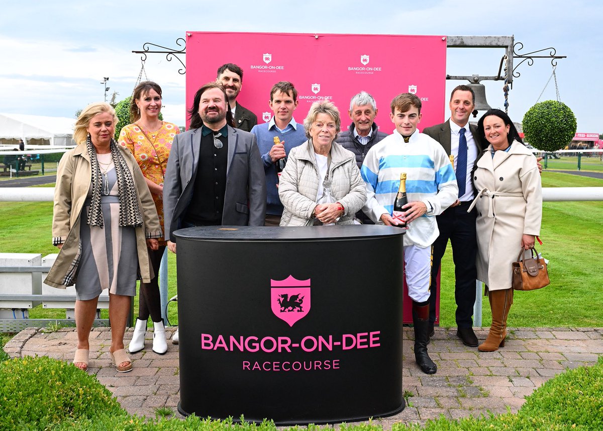 What a brilliant evening it’s been here at Bangor-on-Dee 🏇

A huge thank you to everyone who joined us!

Congratulations to all of tonight’s winning connections, and of course to everyone who backed a winner 🏆

We hope you can join us again on the 5th September!