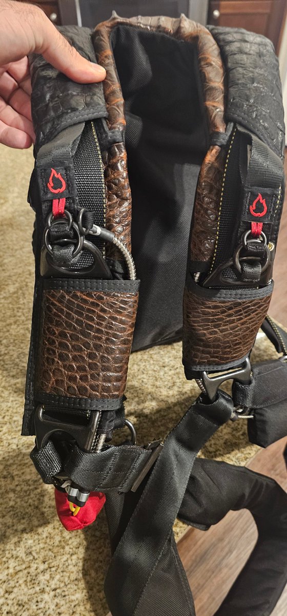 txgatorsquad's tweet photo. @TomCruise one of a kind gator skin rig.  She would look great in a cool stunt.  Certified and ready to jump. https://t.co/fR4haJqaEJ