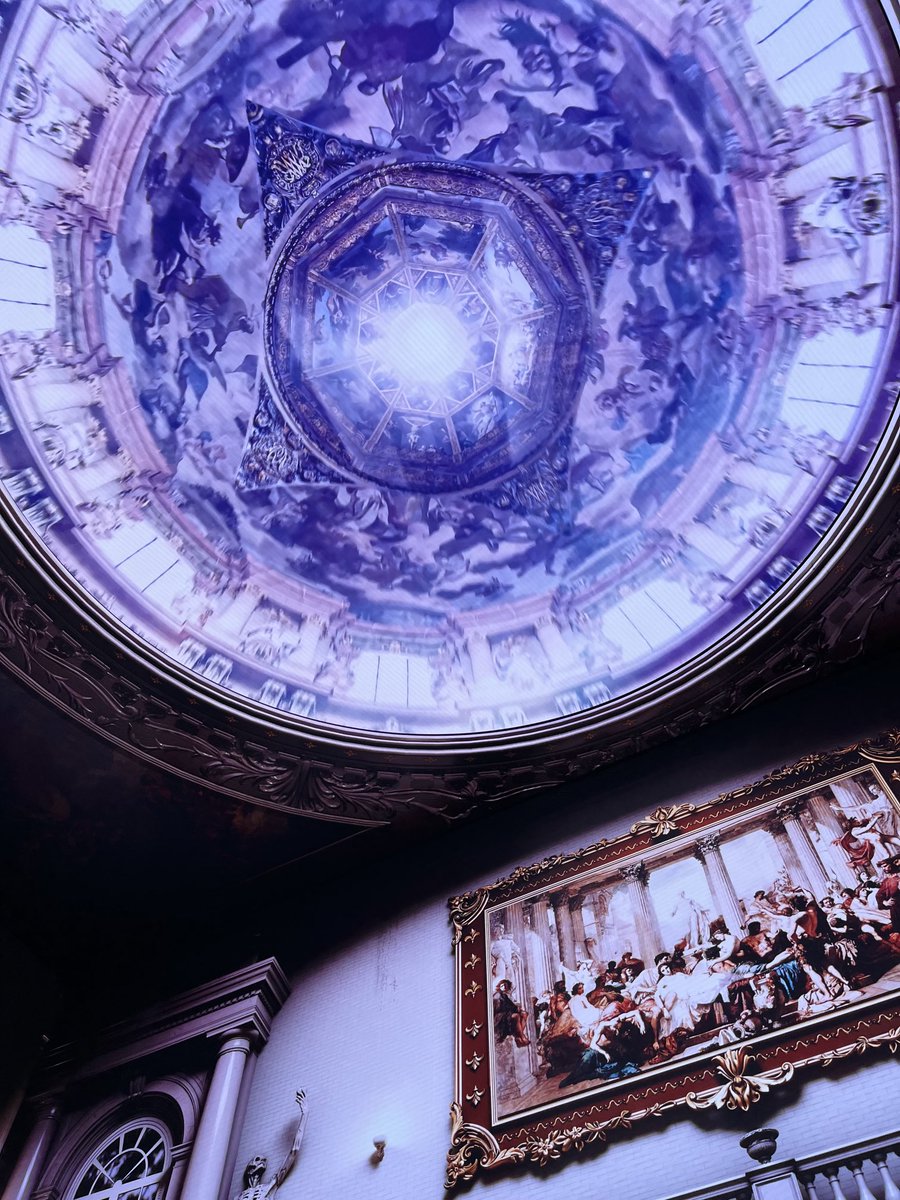 MrPhoebus's tweet image. No, not Italy, but Tottenham Court Road: The Summer Palace, a dramatically immersive (free) installation by Agustin Vidal Saavedra, @OuternetGlobal