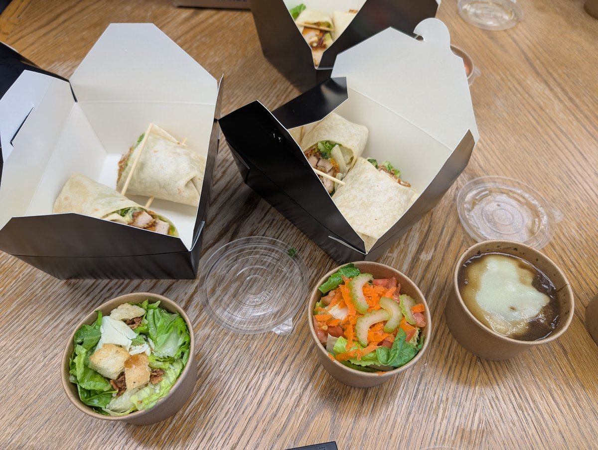 cruzfmyorkton's tweet photo. Wraps and soups from Joe Beeverz today! Try out their $12 Anytime Fitness Lunch Menu Monday to Friday! -@graycolevoice
#StaffLunch
https://t.co/lwGlsjHYxt https://t.co/Qm93rdUVuw