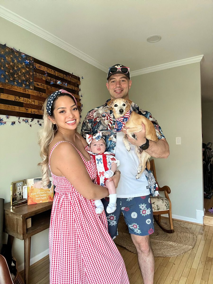 LibertyZSimmons's tweet image. Happy Independence Day from #TheSimmonsFamily! 🇺🇸 ❤️ #HappyFourthofJuly #America #GodBlessAmerica #LandoftheFree #HomeoftheBrave