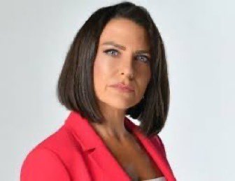 İnanılmaz gerici ve bağnaz oldukları halde, sırf batılı yaşam tarzına sahipler diye kendilerini ilerici, çağdaş ve aydınlık zanneden birkaç ucube.