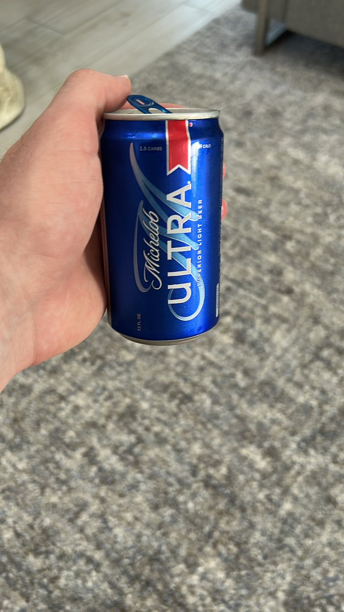 SirBurnsley's tweet photo. Sipping on the Muggsy Bogues ultra today #halfsize https://t.co/r9YKqnmnvK