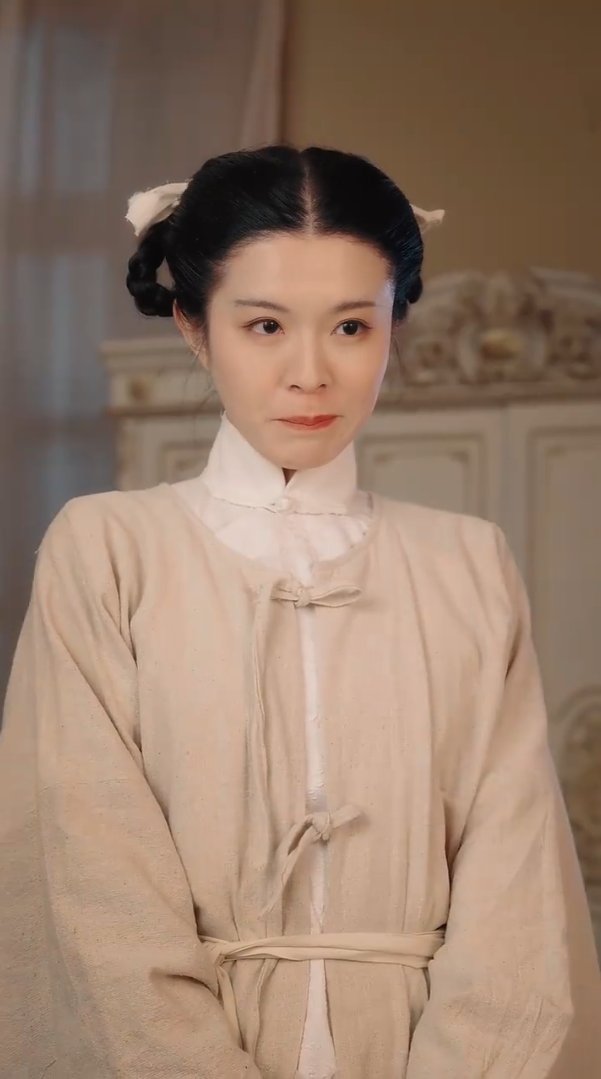 I got to voice the sweet Sunny in the English dub of the Chinese drama "Warlord's Modern Bride!", now streaming on Stardust TV!

Thanks a bunch to Cindy Eliz and team for the opportunity! ☀️❤️