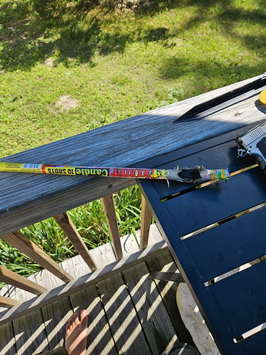 Whats the quote from black hawk down?  "I CAN HEAR BELLS RINGIN'"