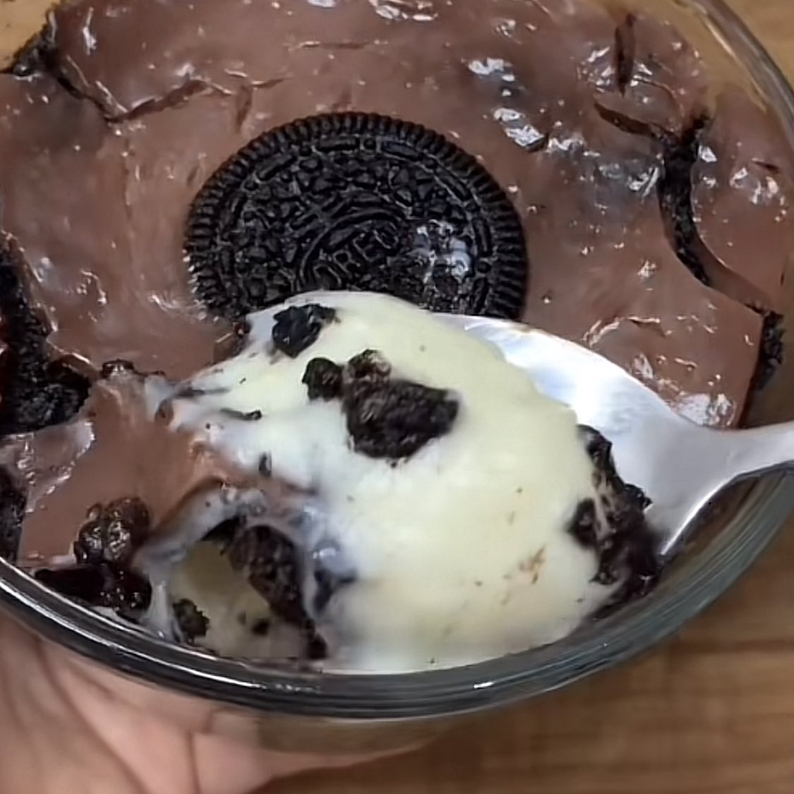 luvvyyeon's tweet photo. Oreo dessert box

By jevoodz https://t.co/AL1uHs3pky