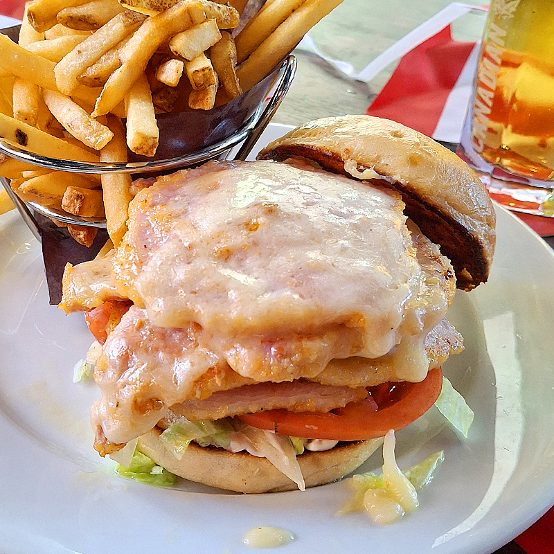 🇨🇦 FRY-YAY, EH? 🥓

Start the weekend with Hogtown’s Epic Peameal Sandwich, from our Unapologetically Canadian menu 🐷🔥

Peameal stack, melty cheddar, lettuce, tomato and maple aioli on a potato bun — it screams Canadian proud 🍁🇨🇦

Tag your weekend crew, get a taste of Hogtown!