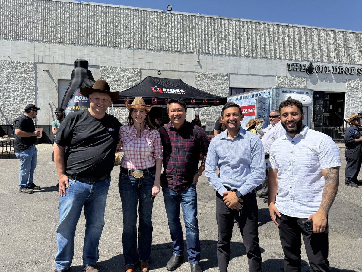 I had a great time yesterday with the team at BOSS Lubricants — a proud Alberta company based right here in my home riding of Calgary-Peigan!
 
Great food, great company and a great way to celebrate local business and community spirit going into Stampede.

#Stampede2025 #yyc