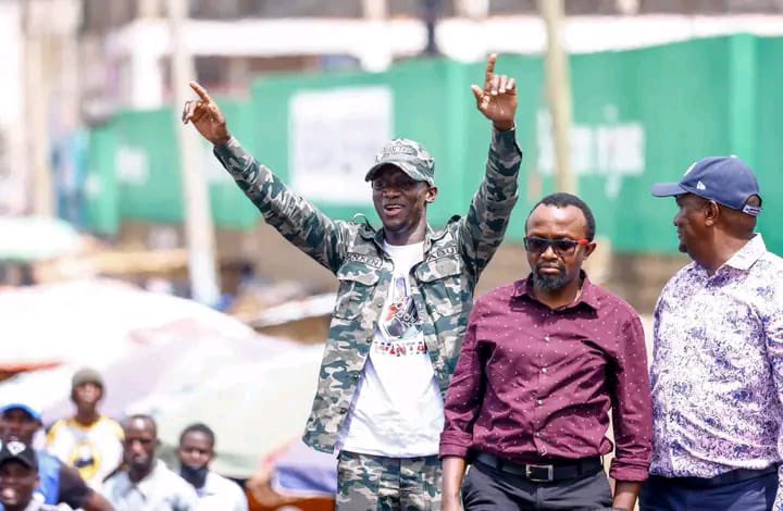 front_fef's tweet image. Comrade president @thiskenbabu takes a front row in the push for economic liberation of the youth,women and Kenyans at large. This is a journey we believe in as a movement and shall never relent or give up. #Amandla @EFFSouthAfrica @Julius_S_Malema @EFF