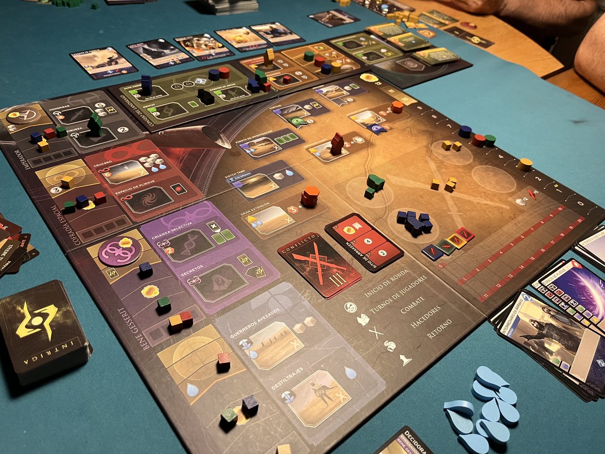 Nunca defrauda este Dune Imperium….. me tiene estresado desde el primer turno….