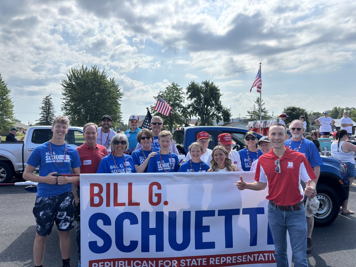 schuette_bill's tweet image. The Beaverton 4th of July Parade never disappoints! 🇺🇸
Great way to celebrate Independence Day and our amazing country. Thank you to our amazing volunteers who walked with us in the parade today.
Hope everyone enjoys the holiday weekend and #GodBlessAmerica!