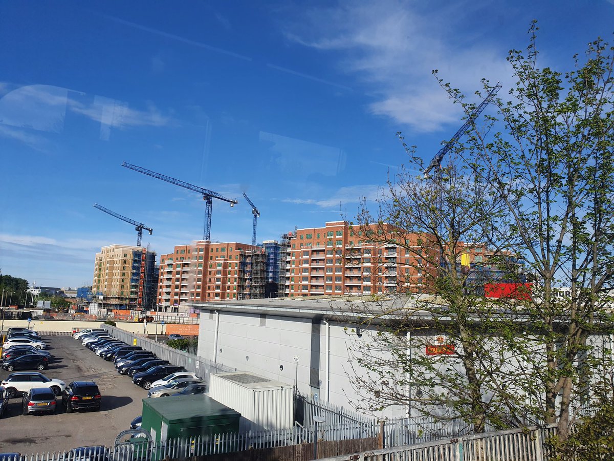 Murky Depths (@themurkydepths) on Twitter photo Another mass housing development near a Southeastern Metro station.
1,913 homes on the way close to Plumstead station. First residents move in around September Another mass housing development near a Southeastern Metro station.
1,913 homes on the way close to Plumstead station. First residents move in around September