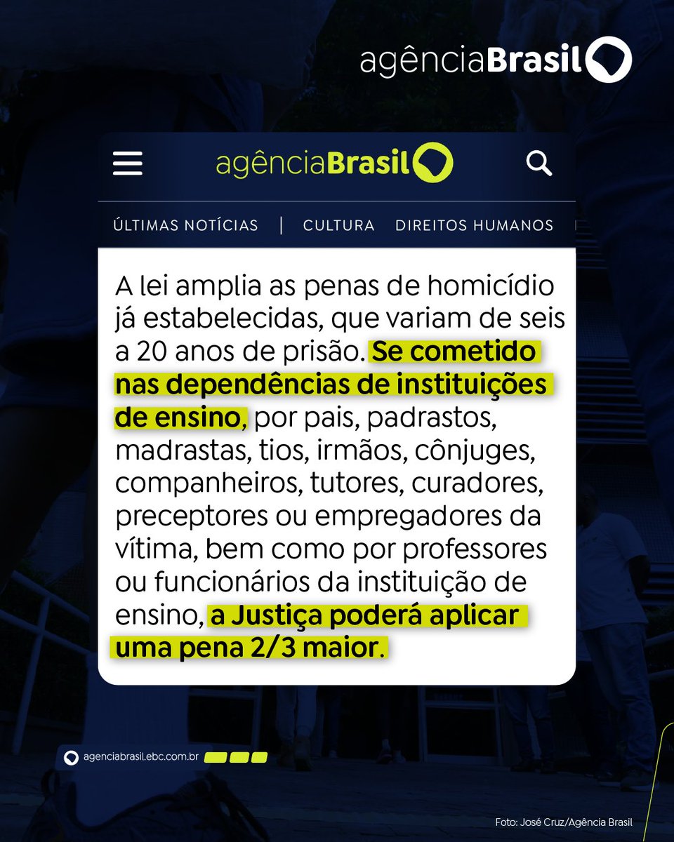 CRIMES EM ESCOLAS | A lei que aumenta as penas para quem comete crimes nas dependências de instituições de ensino em geral foi publicada no Diário Oficial hoje (4). A nova lei amplia as penas de homicídio já estabelecidas. 

Leia: trk.ebc.com.br/LoffA