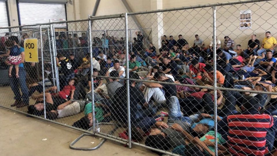 ShaeAaron's tweet image. Obama and Biden placed kids in cages, but ok. March against fair treatment. 🤣😂🤣