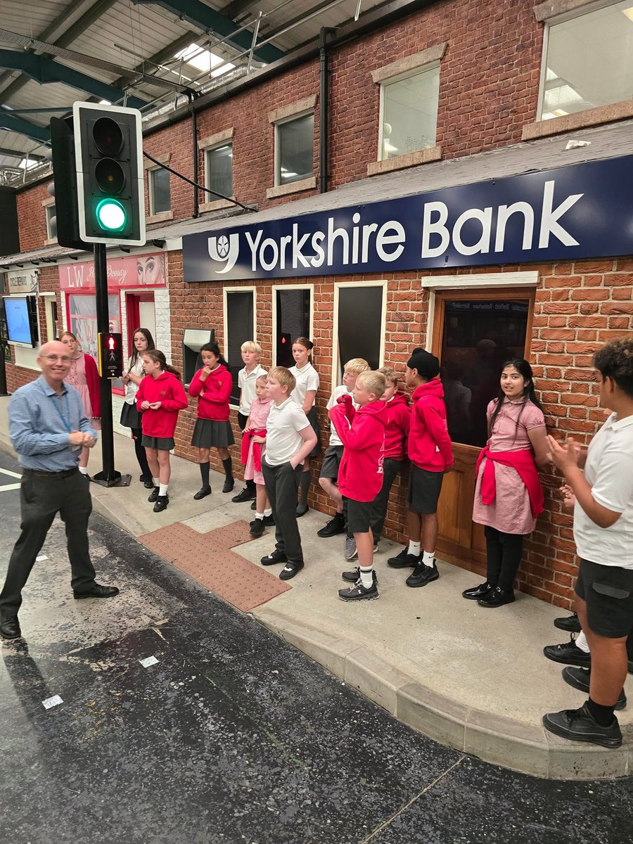 AcademyWillow's tweet image. Year 6 had a great day at Crucial Crew. They learnt about the age of criminal responsibility, had talks from both the South Yorkshire Fire and Police services. They also took part in a Magistrate Court scenario. As always the children showed respect and enjoyed the day @ExceedLP