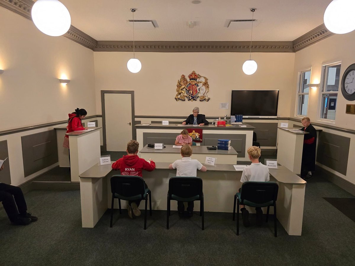 AcademyWillow's tweet image. Year 6 had a great day at Crucial Crew. They learnt about the age of criminal responsibility, had talks from both the South Yorkshire Fire and Police services. They also took part in a Magistrate Court scenario. As always the children showed respect and enjoyed the day @ExceedLP