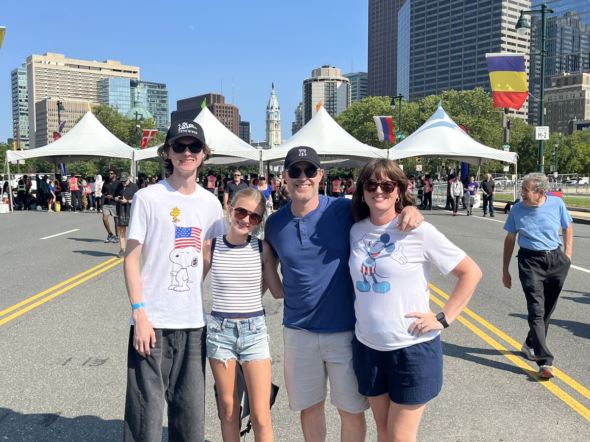 July4thPhilly's tweet image. The gates have opened! Come down to the Benjamin Franklin Parkway to #CelebrateWithUs before the July 4th Concert and Fireworks show!