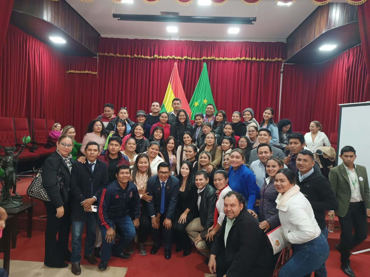 PGE_Bolivia's tweet photo. 2/2 La PGE reafirma su compromiso con la formación continua y la defensa del interés público.

#ProcuraduríaDelBicentenario #PGE #Beni #Bolivia #DefensaDelEstado https://t.co/6yIarwdEsw