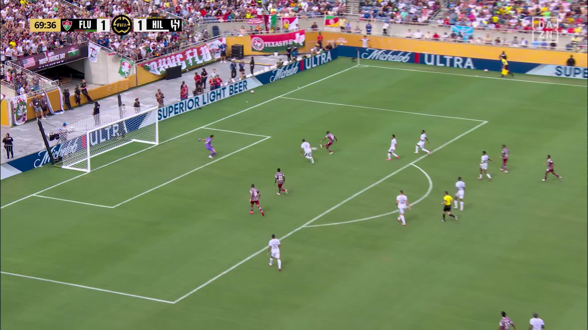 70' HERCULEEEEEES! 💥Fluminense’s hero goes for it twice, and puts Fluzão back in front! 🇭🇺🔥
