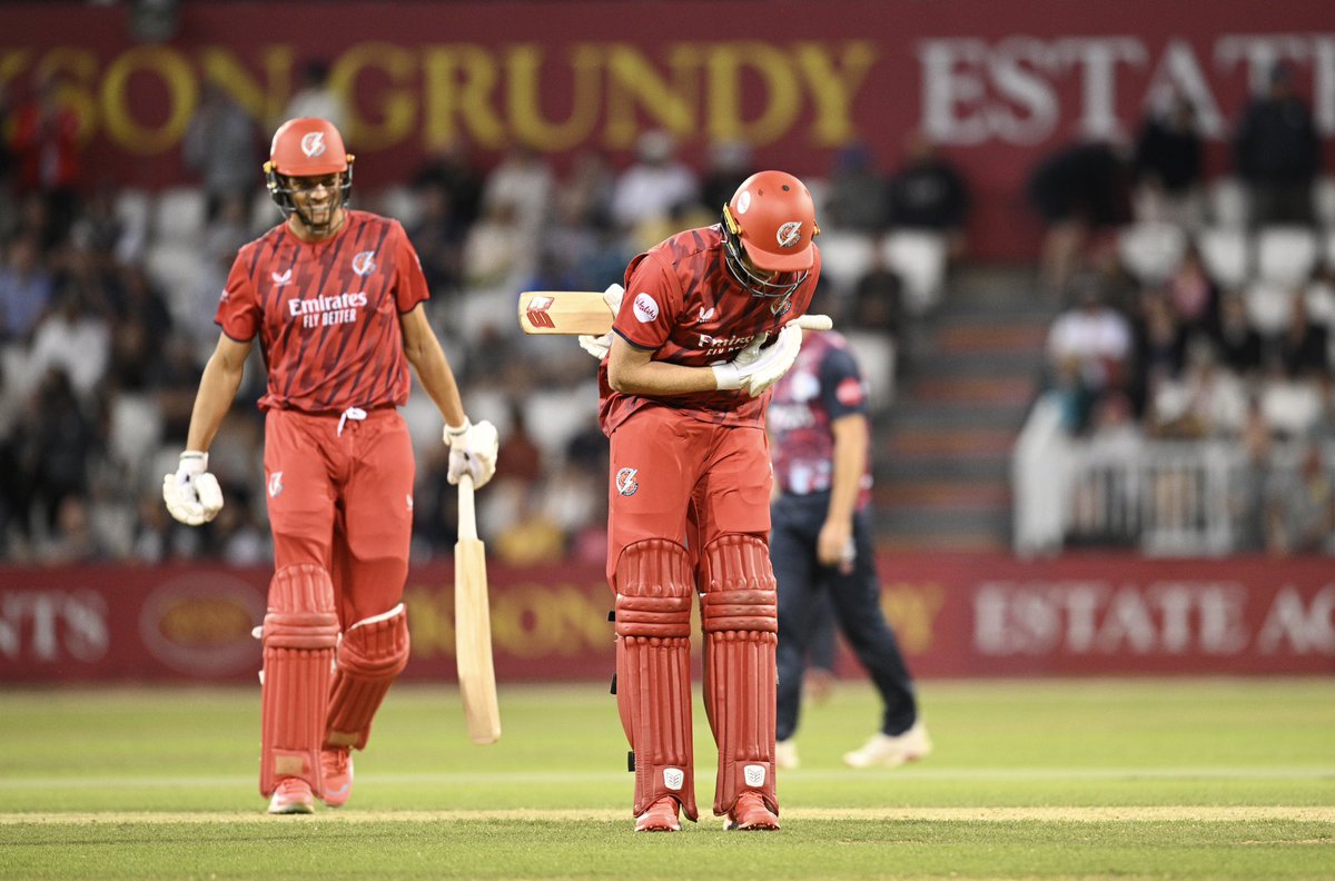 ladamscricket's tweet image. Cometh the hour, cometh the Dave 🤩🤩