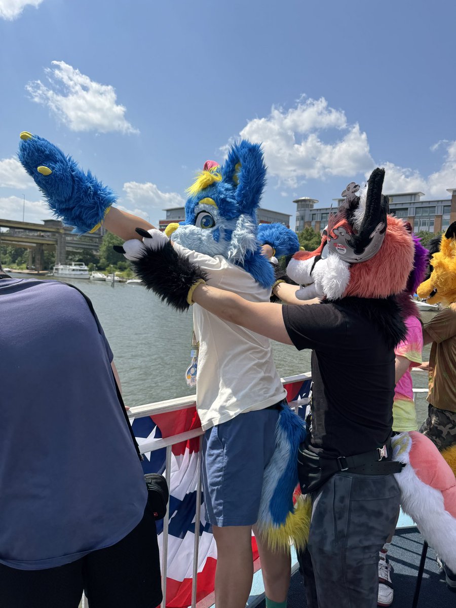 Bro is NOT on the Titanic #FursuitFriday