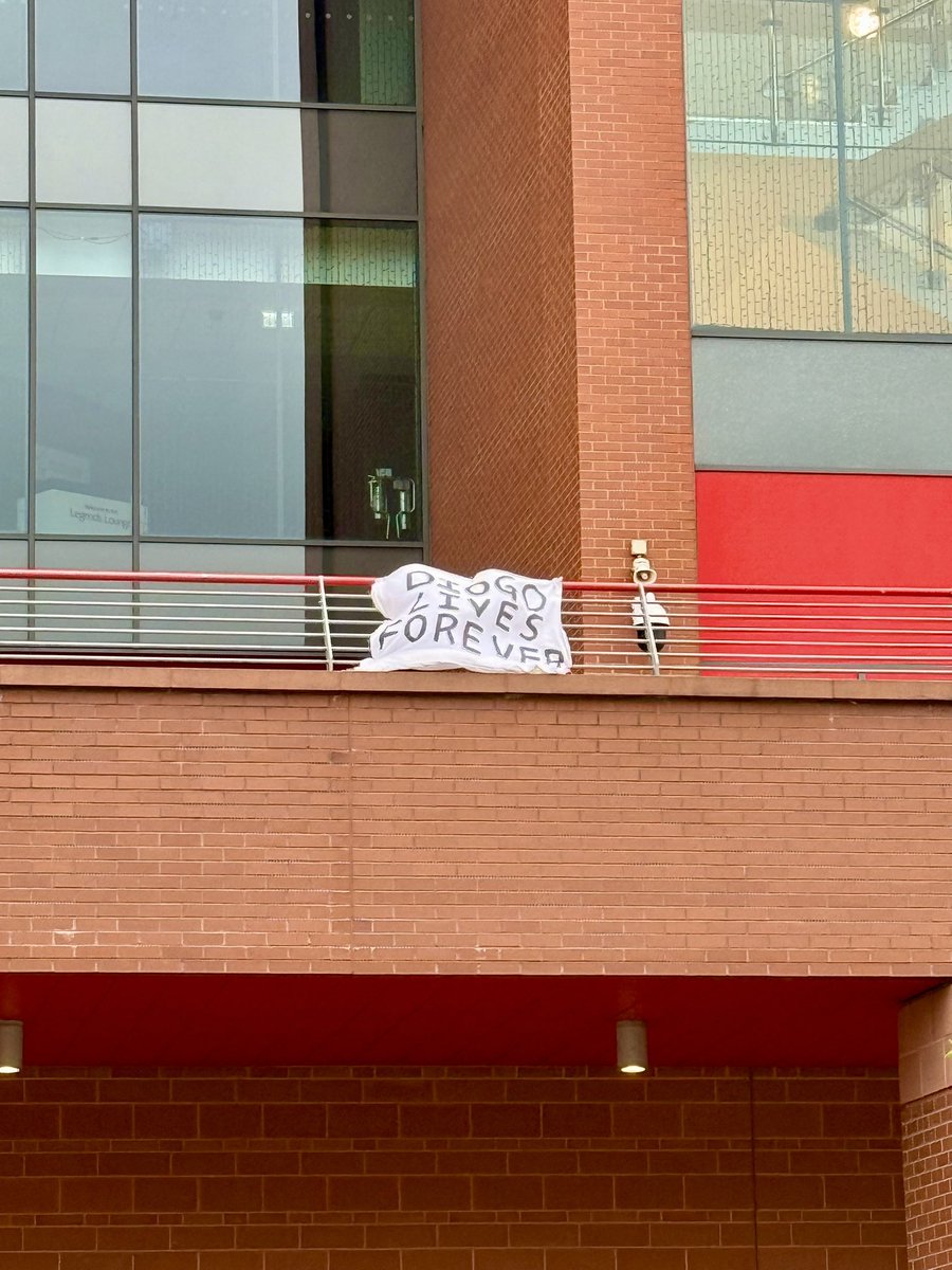 𝐏aige tweet media