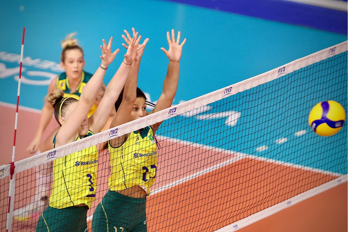 Ganhar da Argentina é... 🇧🇷 

 ...Vaga garantida nas oitavas de final do Mundial sub-19 feminino. 

O Brasil venceu o clássico contra as argentinas por 3x0 (25/22, 25/8, x/x) em Vrnjačka Banja, na Sérvia, na terceira rodada do grupo B, e está classificado para a próxima fase.