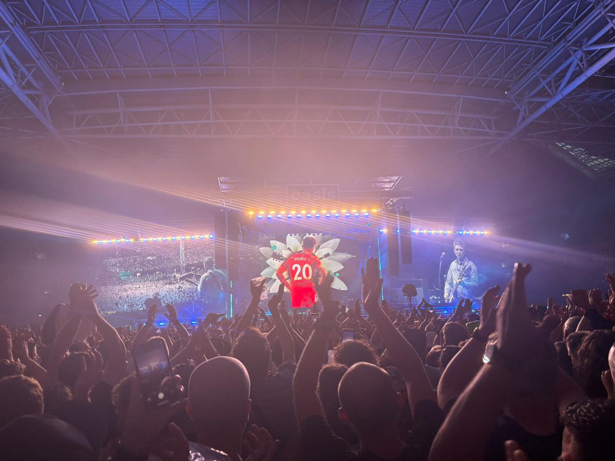 Wolves Fancast tweet media