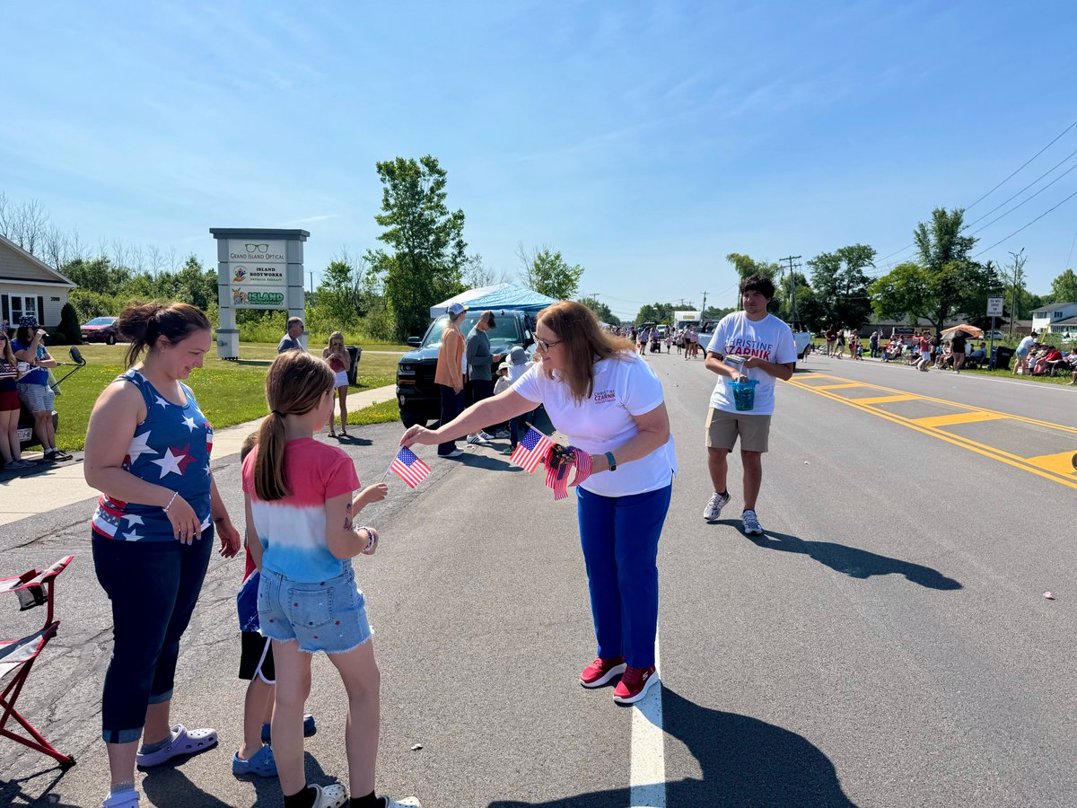CzarnikForErie's tweet image. Happy Fourth of July! 🇺🇸 We had a fantastic time celebrating at the Grand Island and Lancaster parades today. A big thank you to all the volunteers and supporters who made it possible, I couldn’t do it without you!