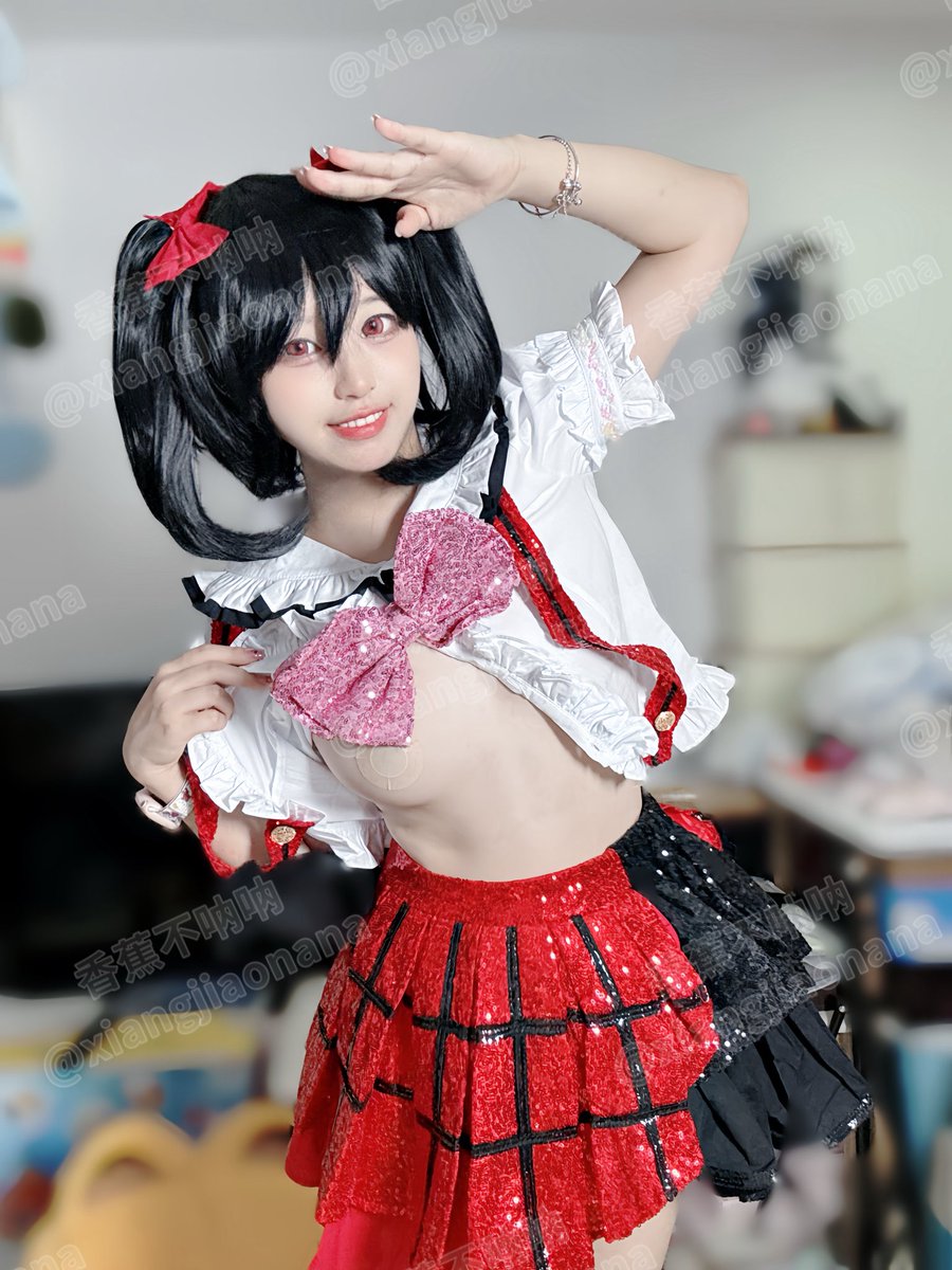 福利姬香蕉不呐呐分享的黄推图片2 - 网红私拍内容