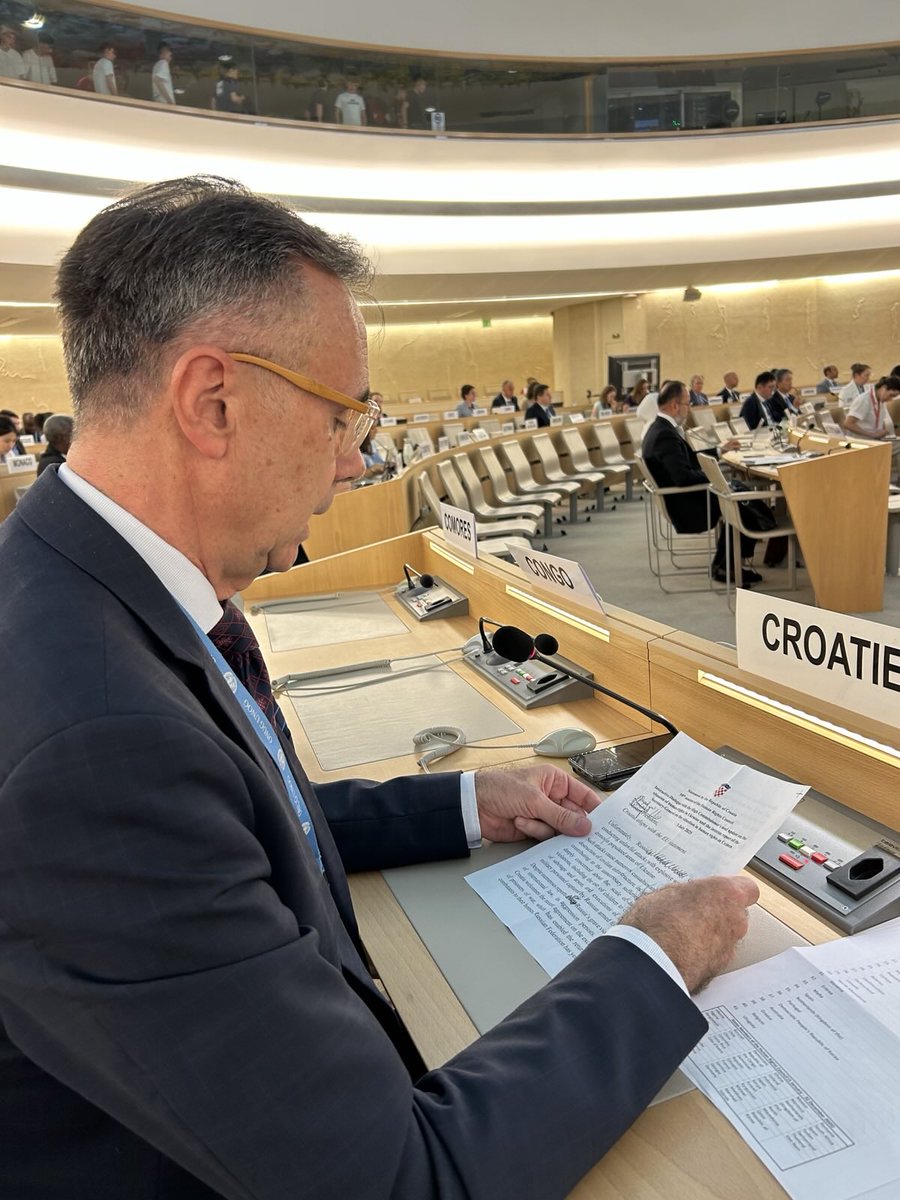 MarkoticGordan's tweet photo. My last statement before the retirement at the #HumanRightCouncil, ID on #Ukraine. Big thnx to the 🇩🇰 Ambassador @ibpete03 and my neighbour at the #HRC for being such a good photographer
#HRC59 https://t.co/SVWM4gwxWg