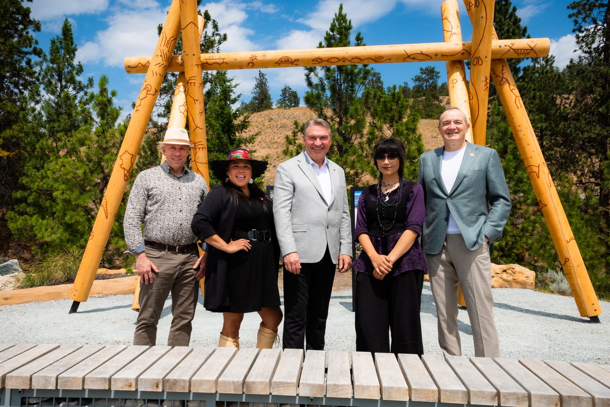 A new public art installation at Knox Mountain First Lookout celebrates syilx culture and the land’s seasonal rhythms. Created by syilx artists Emily Pooley, Krystal Withakay &amp; Les Louis. Learn more:  kelowna.ca/communitystori…