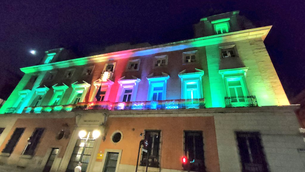 Este enclave del Madrid más misterioso nos recuerda que el amor es libre y que quieras a quien te dé la gana 🏳️‍🌈✌️