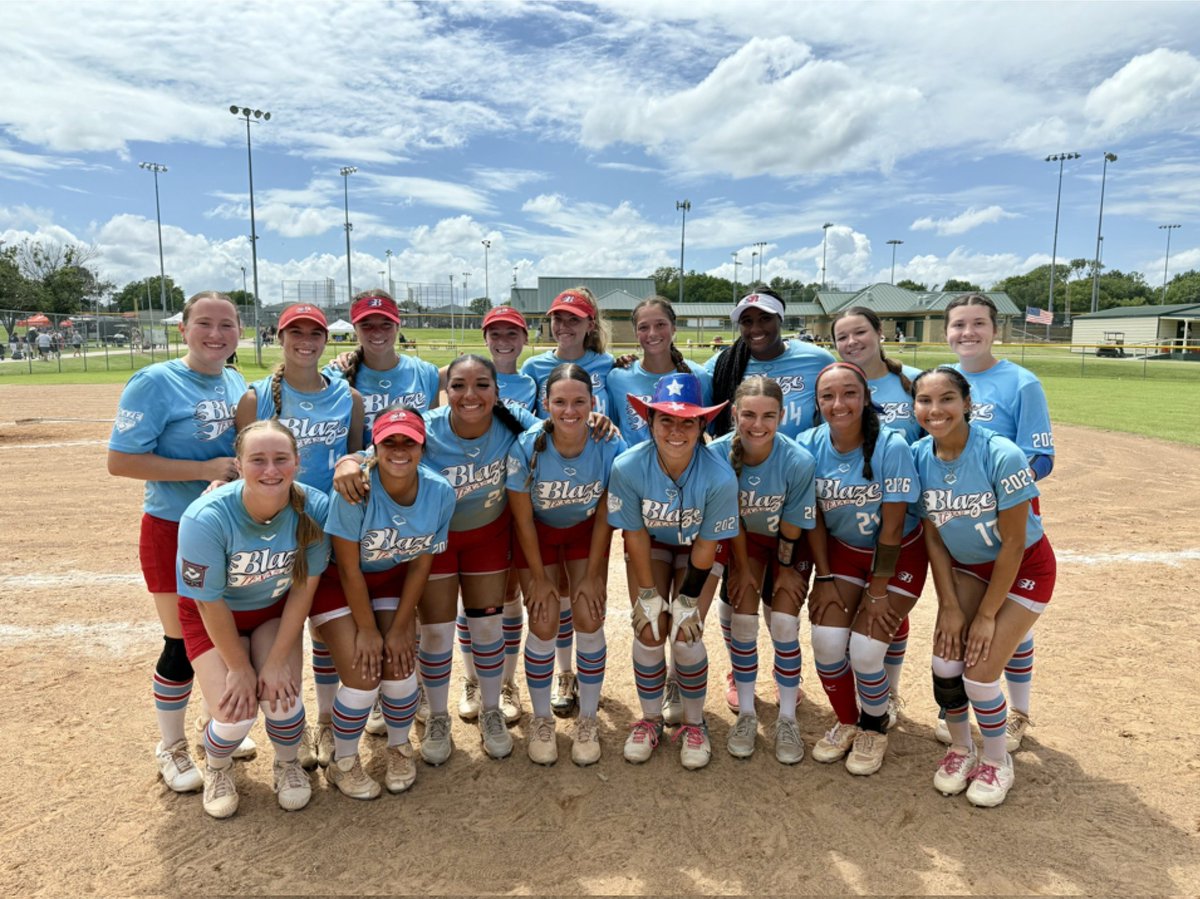 Great come back win today.
Down 5-7 in the last at bat, Paige drives in Kayla with a ball off of the fence to win it.
This team is learning how to fight. Everyone contributed in this one.
Way to go ladies.