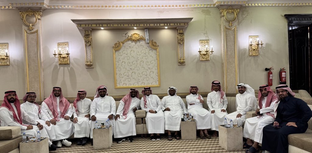 في زواج اخونا الغالي <a href="/x3j94/">عبدالجليل الجهني</a> عسى ربي يوفقه في حياته