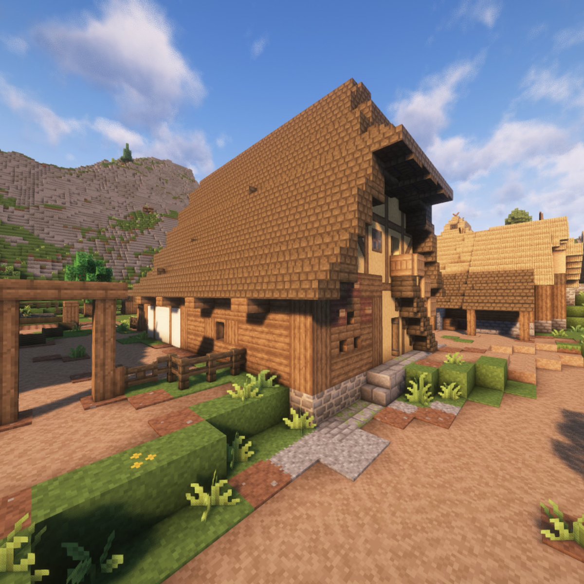 Diese Unabhängigkeit resultierte jüngst in der Fehde gegen Mährstein, weswegen sich die Waid heute in einer offenen Rebellion befindet und keine Siedler des Herzogtums zulässt.

Auf den Bildern sieht man das Dorf Mährstein, sowie die Burg Mährstein und ein kleines Rebellenlager.