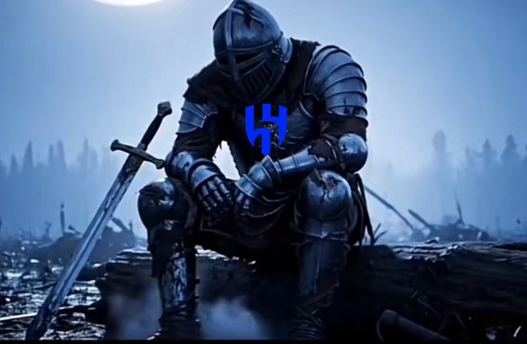 وما المجد إلا رايةٌ زرقاء 
يحملها محارب حتى النهاية
سَتبقى بطلًا فارسًا في القمة لاتُطال