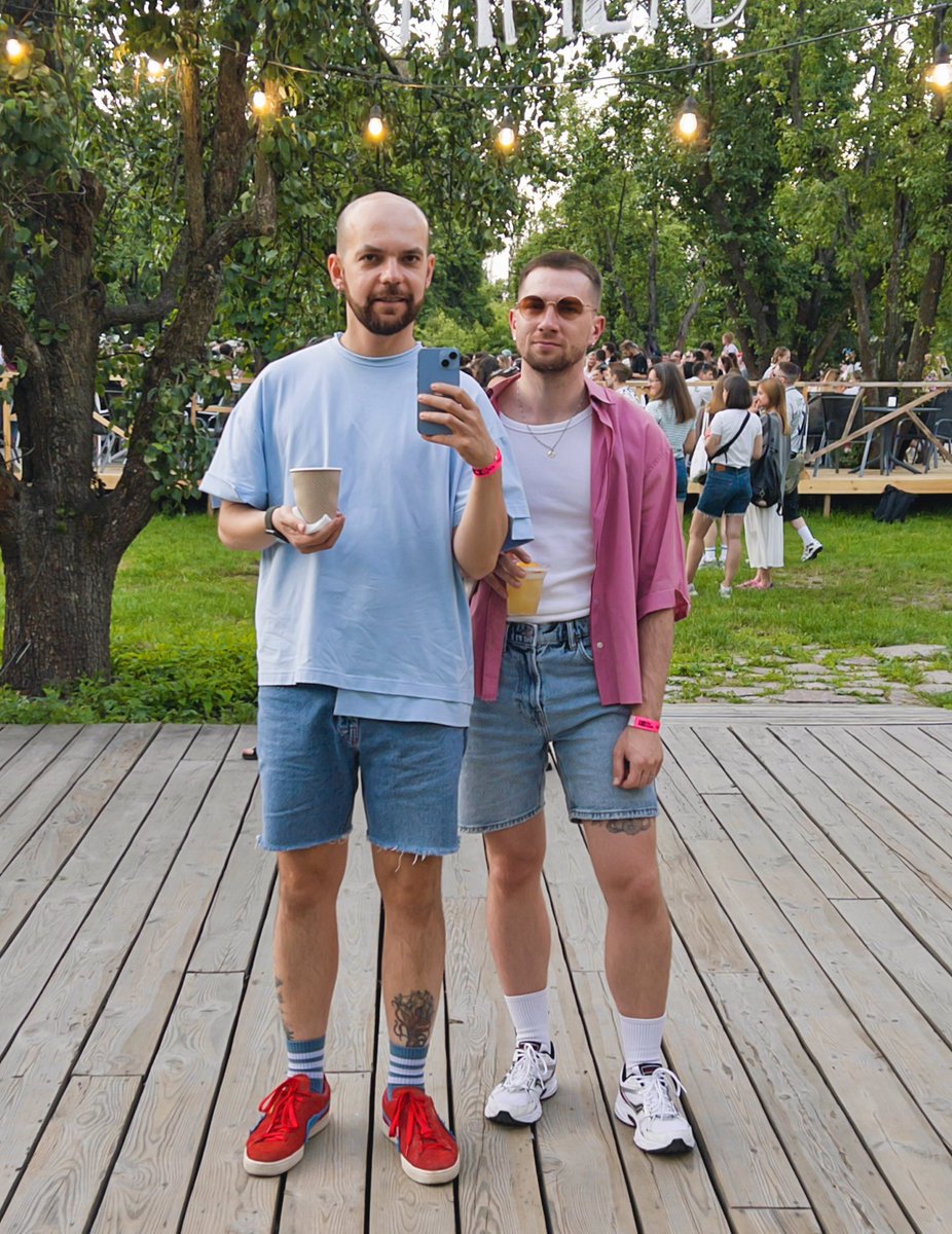 dmytro_______'s tweet image. “we were happy just to be alive”