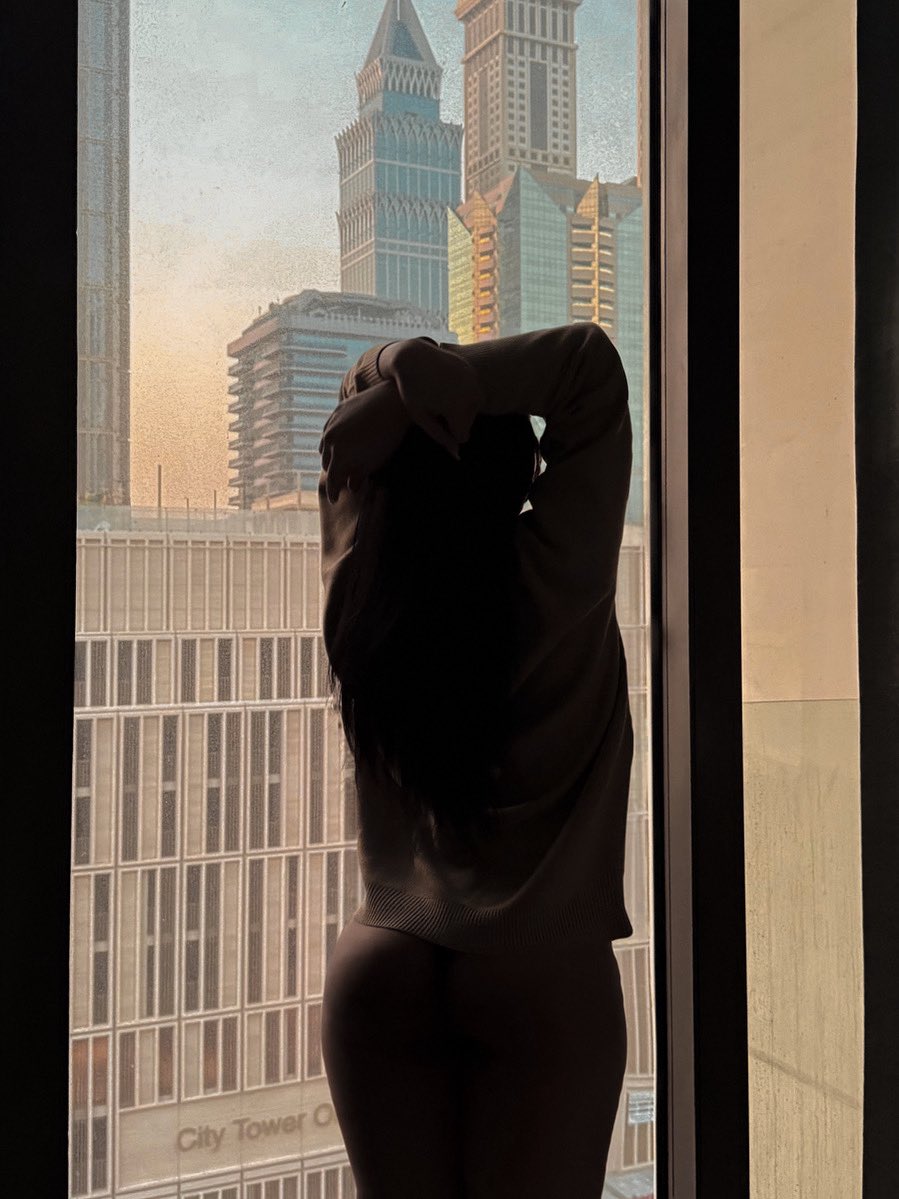 can4324's tweet photo. Contact +971589654324
#ladyboydubaiVIP #ladyboyoutcall #ladyboy_dubai #shemale_dubai #ladyboy_both_dubai #shemaledubai #Dubai #shemale #jumairah1 https://t.co/3xe47WAx8H