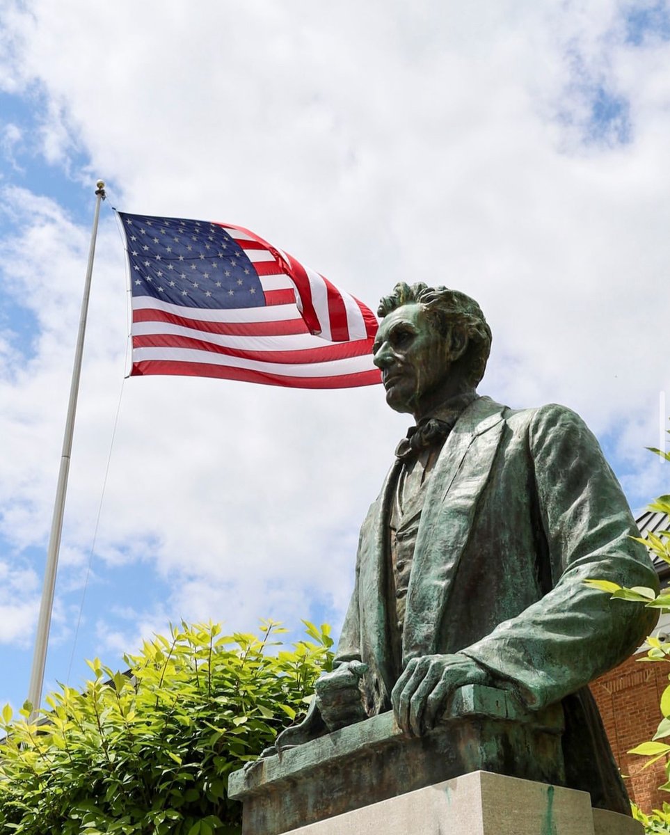 Lincoln Memorial University tweet media