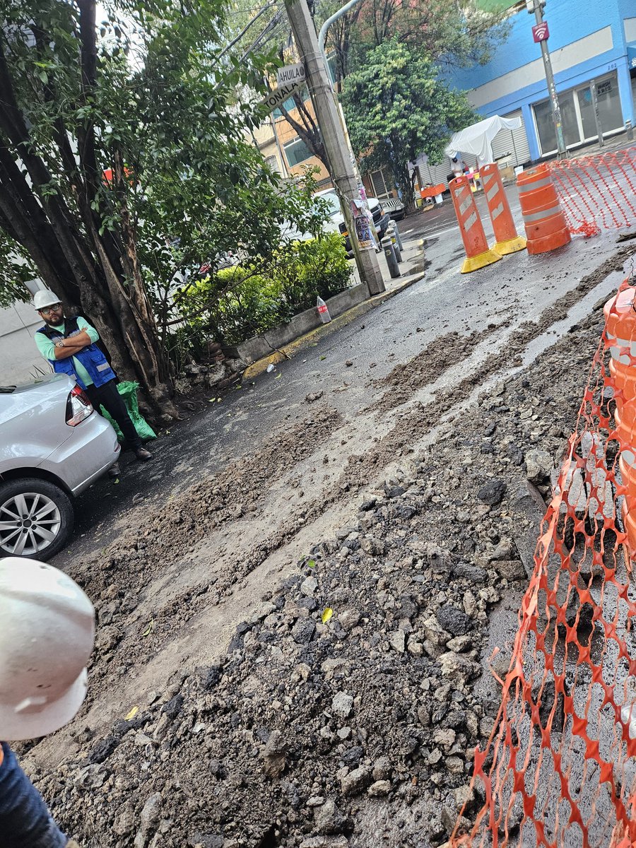 Hoy <a href="/AlcCuauhtemocMx/">Alcaldía Cuauhtémoc</a> sin <a href="/AlessandraRdlv/">Alessandra Rojo de la Vega</a> en la mesa, se comprometió junto con <a href="/NaturgyMx/">Naturgy México</a> <a href="/Naturgy/">Naturgy</a> a parar laa obras porque quieren -una vez más- imponer gas natural sin consulta a quienes vivimos en el territorio. #AsíNo y vamos por #ConsultaCiudadana  <a href="/INECDMX/">INE CDMX</a> #LaCiudadEsNuestra