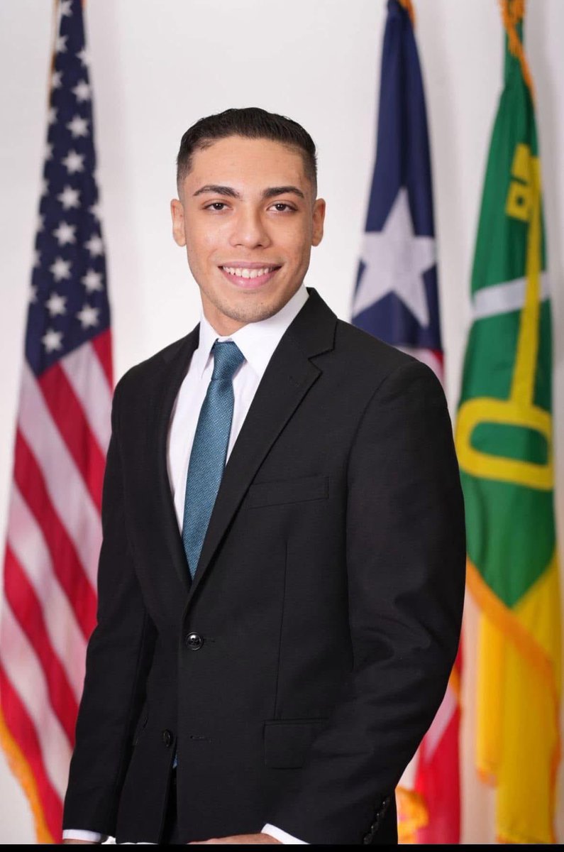 delegates51's tweet image. Con la estadidad, la juventud puertorriqueña puede tener un papel activo en moldar políticas que impactan nuestro futuro en Washington D.C. Estamos muy cerca de lograrlo.
Eliezer Melendez
Toa Baja