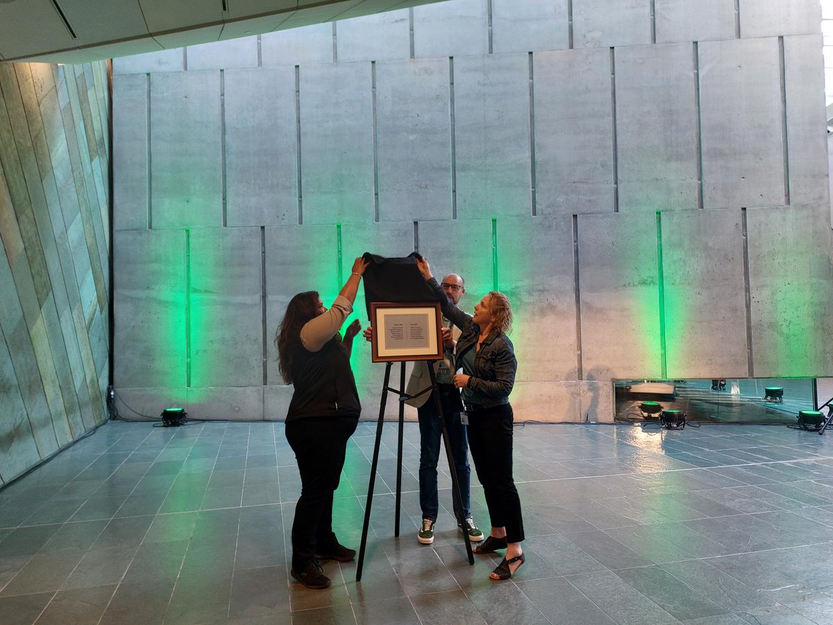 CanWarMuseum's tweet photo. Planted with purpose. 🌳
To mark 20 years on LeBreton Flats, staff planted a tree and unveiled a plaque—a living tribute to memory and service.
🎙️ Discover the meaning behind the Museum’s design in Concrete and Light:
https://t.co/QbDY1jGVmj
#ConcreteAndLight #CWM20 https://t.co/WeNG7puWLW