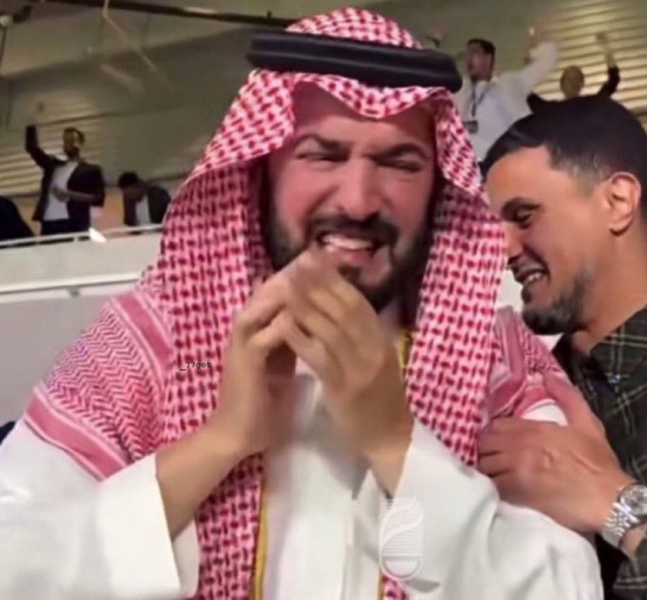 ذهب وحيداً، وطرد بعيداً 😭

#فلومينينسي_الهلال 
#الهلال_فلوميننسي