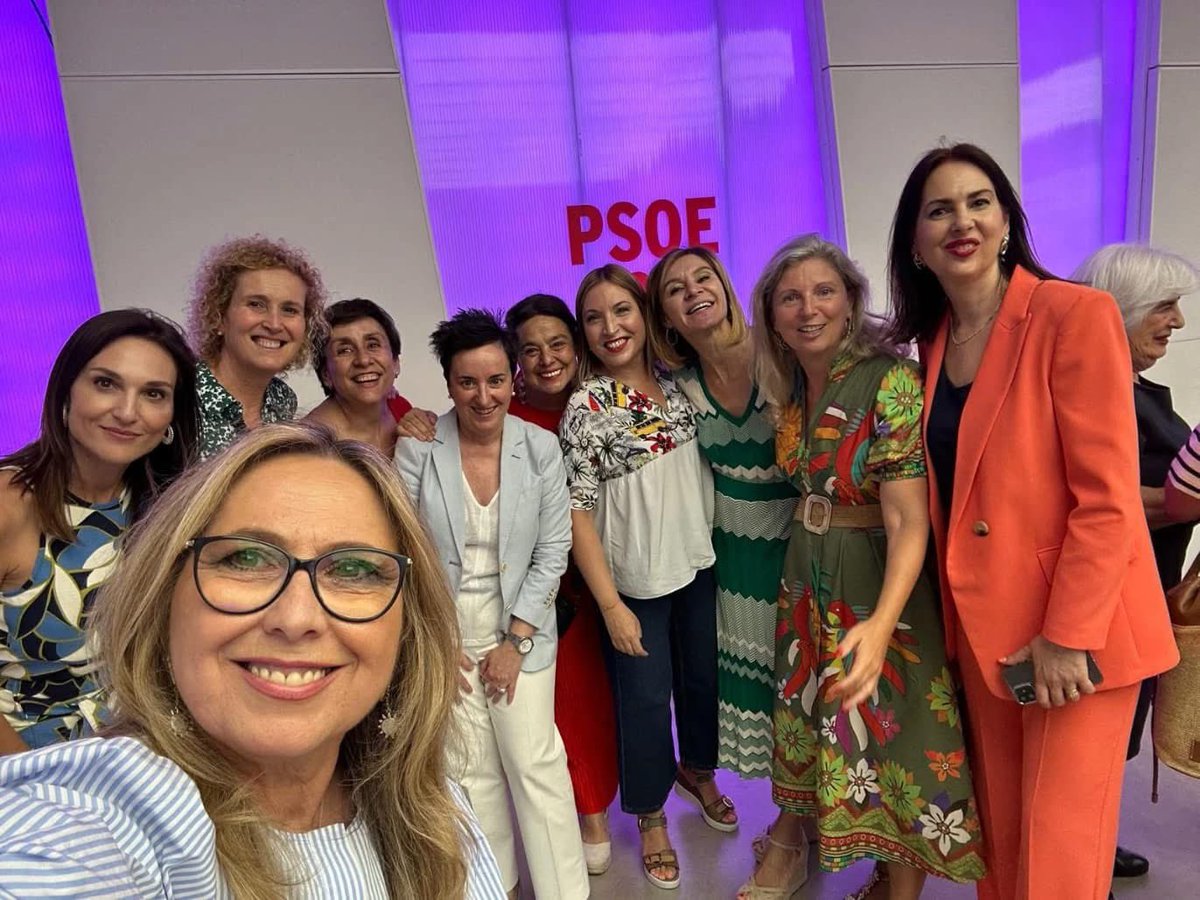 Mujeres feministas liderando políticas transformadoras. Seguimos!!!

<a href="/PSOE/">PSOE</a> ha sido, es y será siempre el partido de la igualdad. Tenemos grandes maestras que nos han dejado un gran legado y que nos han enseñado a no rendirnos nunca 

🌹🌹🌹